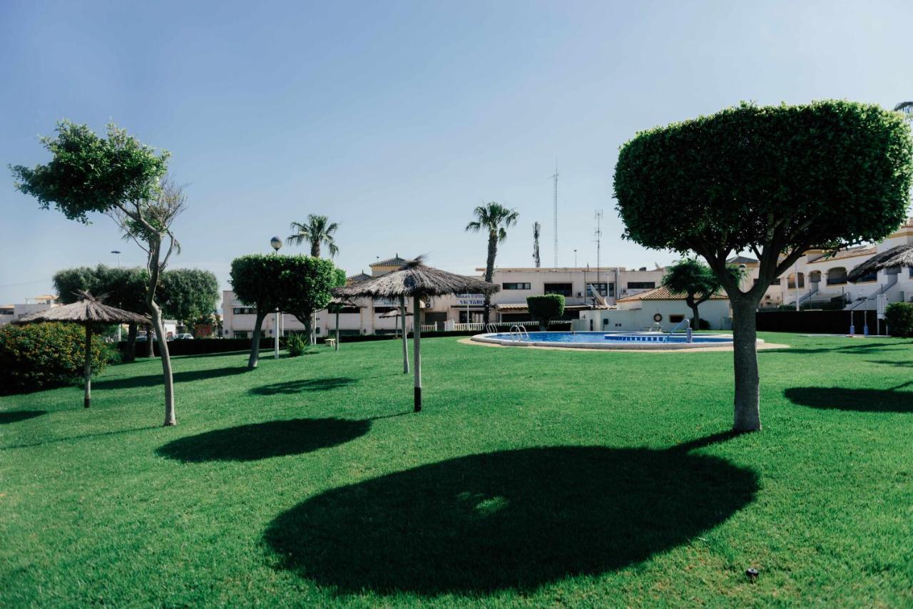 Stunning 2 Bedroom Apartment With Pool View Alicante Exteriör bild