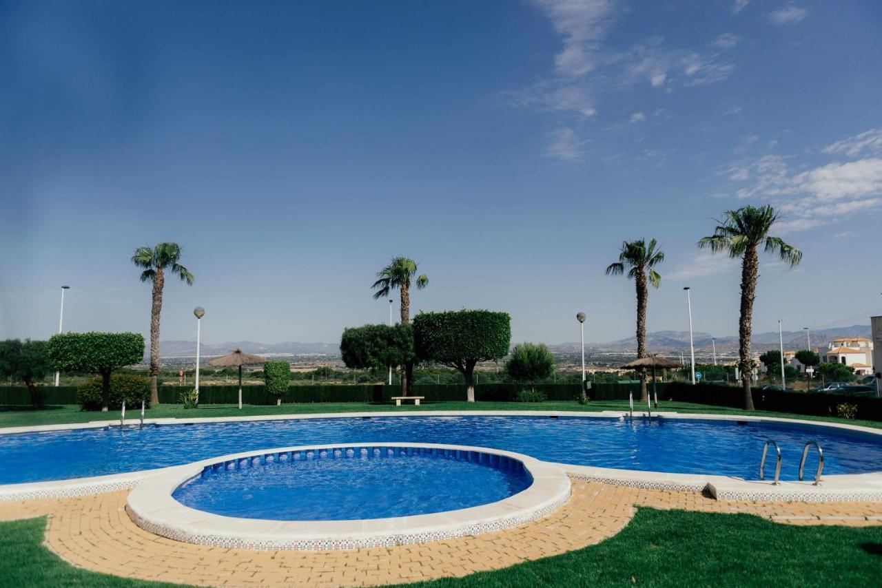 Stunning 2 Bedroom Apartment With Pool View Alicante Exteriör bild