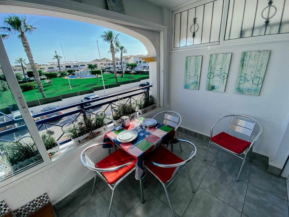 Stunning 2 Bedroom Apartment With Pool View Alicante Exteriör bild
