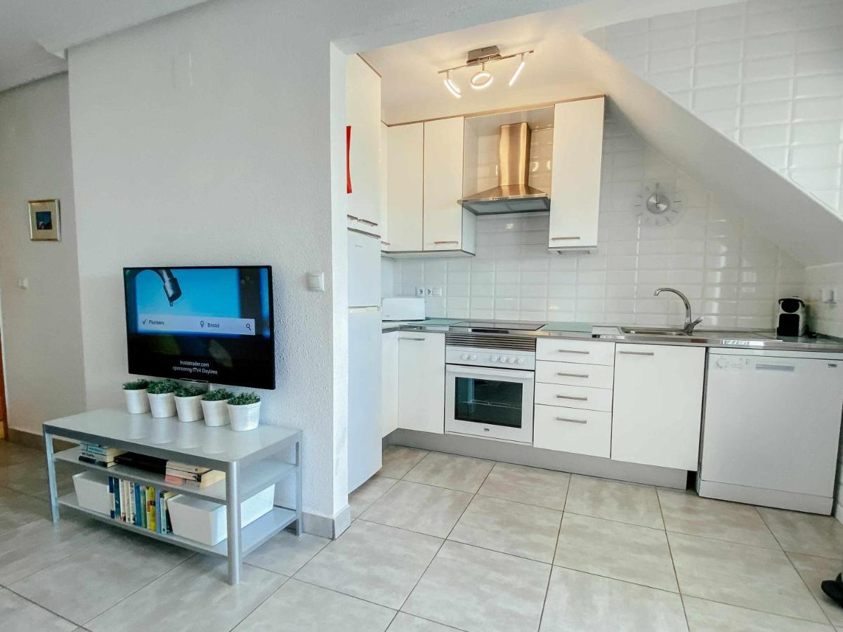 Stunning 2 Bedroom Apartment With Pool View Alicante Exteriör bild