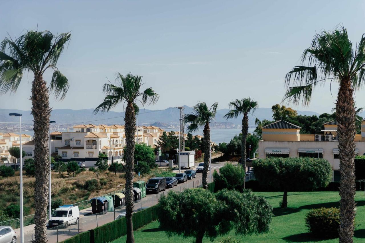 Stunning 2 Bedroom Apartment With Pool View Alicante Exteriör bild