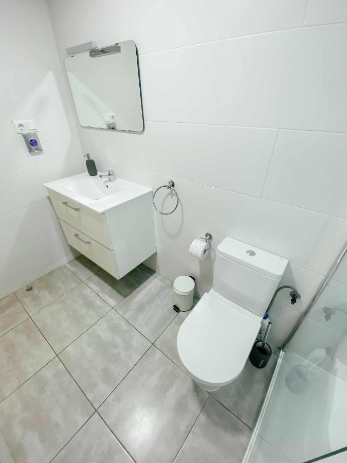 Stunning 2 Bedroom Apartment With Pool View Alicante Exteriör bild